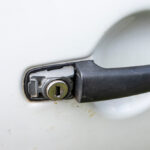 Dlaczego zamki w samochodach się psują?